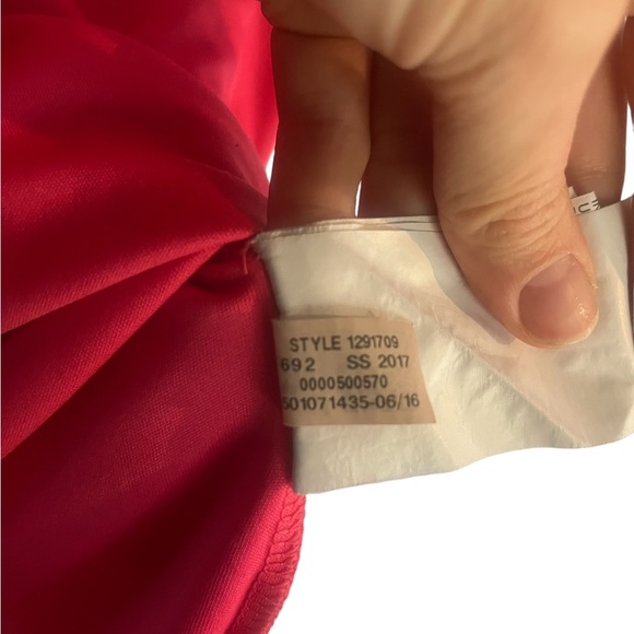 Under Armour Women's Training Tech Twist Half Zip Long Sleeve Shirt - Picture 12 of 13